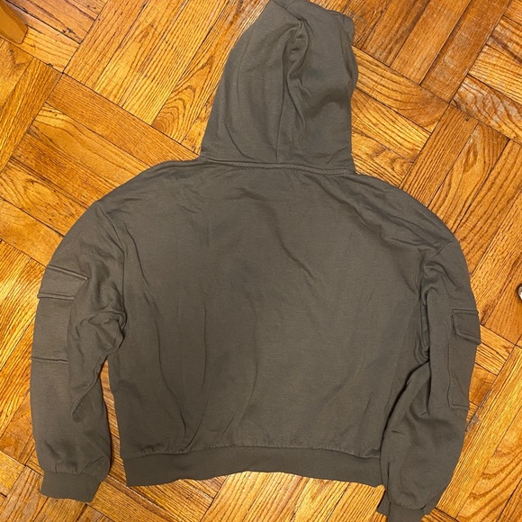 H&M (Divided) Women’s Cropped Hoodie Olive Green Size Large - Picture 2 of 6